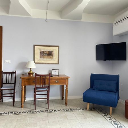 I Mezzanini Di Palazzo Bonaccorsi Apartment Milazzo Exterior photo